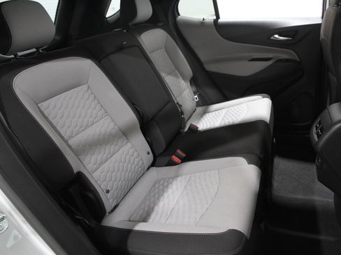 Certified 2021 Chevrolet Equinox LS w/ LS Convenience Package image 18