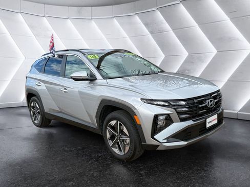 Used 2025 Hyundai Tucson SEL image 1
