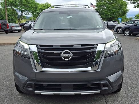 Used 2023 Nissan Pathfinder SL AWD/4WD image 5