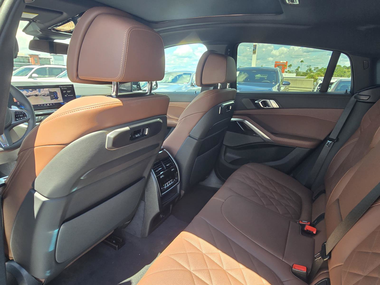 New 2027 BMW X6 xDrive40i AWD/4WD image 8