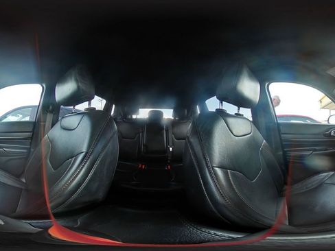 Used 2023 Jeep Compass Limited image 42