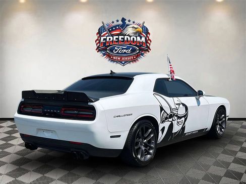 Used 2022 Dodge Challenger R/T Scat Pack w/ Plus Package RWD image 4