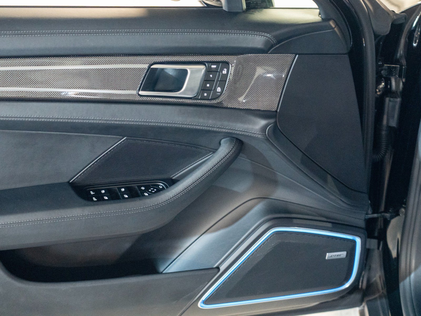 Certified 2023 Porsche Panamera Platinum Edition RWD image 18