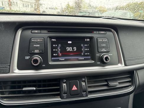 Used 2016 Kia Optima LX FWD image 18