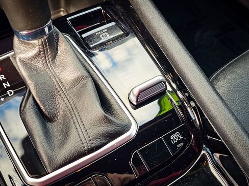 Certified 2023 Jeep Compass Limited image 26