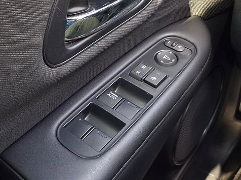 Used 2019 Honda HR-V LX image 23