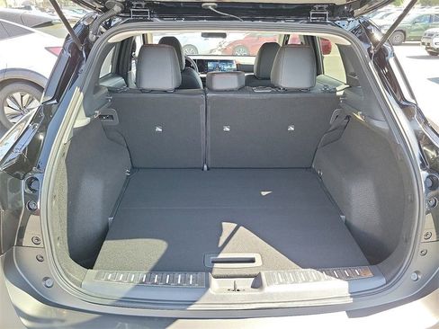 New 2026 Nissan Kicks SR w/ Illumination Package FWD image 13