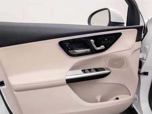 New 2026 Mercedes-Benz GLC 300 4MATIC image 14