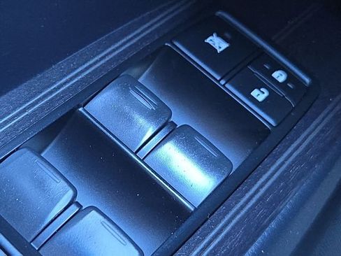 Used 2020 Lexus GX 460 Premium w/ Premium Package image 27