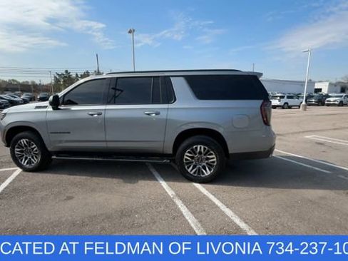 Certified 2025 Chevrolet Suburban Z71 w/ Comfort Package AWD/4WD image 5