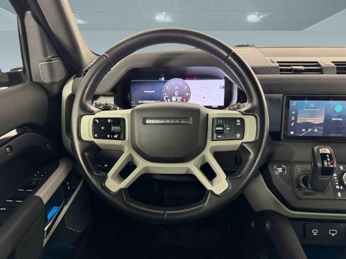 Used 2023 Land Rover Defender 110 S image 23