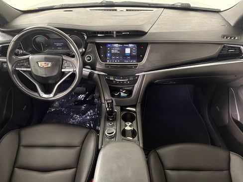 Used 2024 Cadillac XT6 Luxury image 38