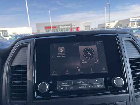 Used 2023 Nissan Titan SV w/ SV Convenience Package image 52