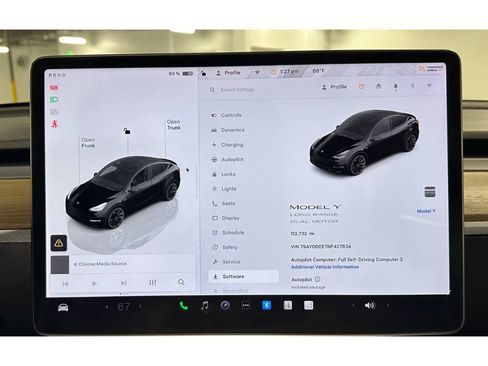 Used 2022 Tesla Model Y Long Range image 27