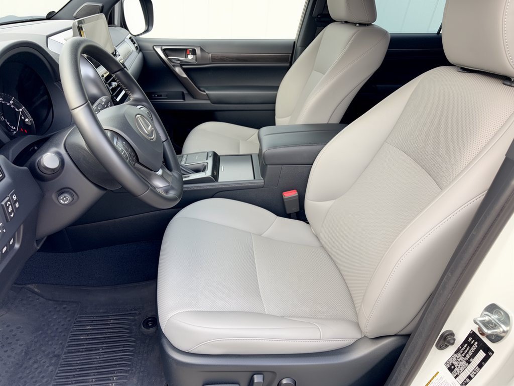 Used 2023 Lexus GX 460 w/ Black Line Special Edition AWD/4WD image 5