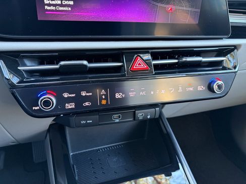 Used 2023 Kia Niro Wind w/ Wind Preserve Package image 16