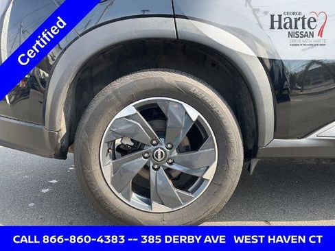 Certified 2025 Nissan Rogue SV image 16