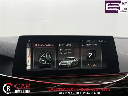 Used 2018 BMW 530e xDrive w/ M Sport Package 2 AWD/4WD image 19