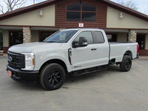 Used 2025 Ford F350 XL image 2