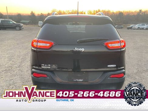 Used 2014 Jeep Cherokee Latitude image 6