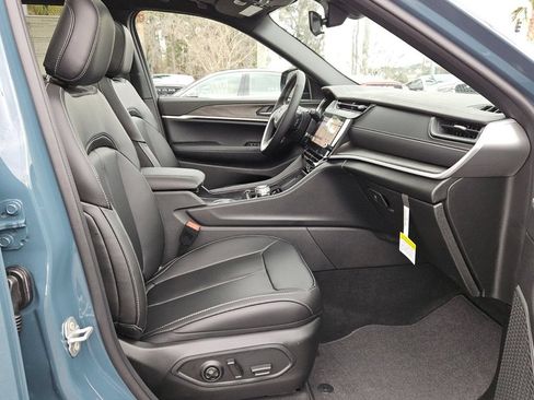 New 2026 Jeep Grand Cherokee Limited w/ Limited Altitude Package RWD image 15