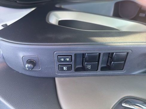 Used 2023 Nissan Frontier SV w/ SV Convenience Package image 10