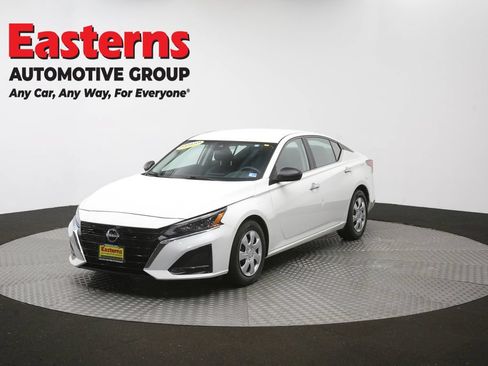 Used 2024 Nissan Altima 2.5 S FWD image 53