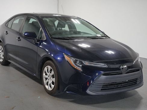 Used 2024 Toyota Corolla LE FWD image 3