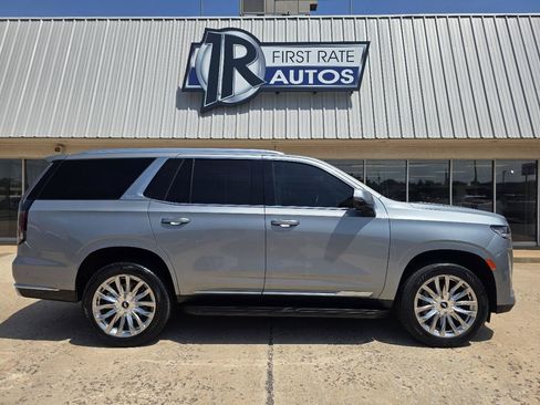 Used 2024 Cadillac Escalade Premium Luxury AWD/4WD image 9
