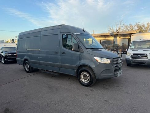 Used 2019 Mercedes-Benz Sprinter 170 image 13