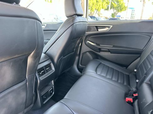 Used 2023 Ford Edge SEL w/ Convenience Package image 15