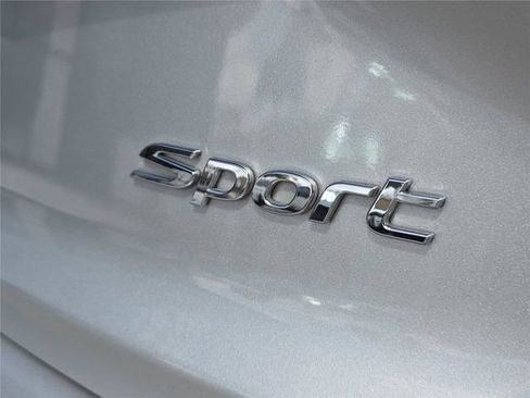 Used 2016 Hyundai Sonata Sport w/ Option Group 1V FWD image 5