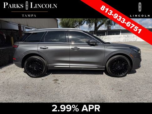 Used 2022 Lincoln Corsair Reserve w/ Equipment Group 201A FWD image 11