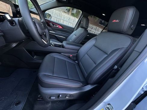 New 2026 Chevrolet Traverse Z71 w/ Driver Confidence Package image 19