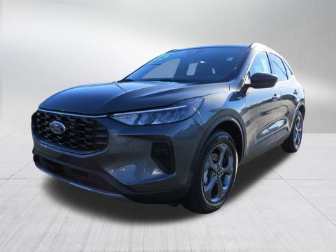New 2025 Ford Escape ST-Line w/ Equipment Group 301A image 3