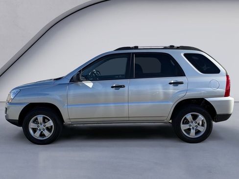 Used 2009 Kia Sportage LX image 2