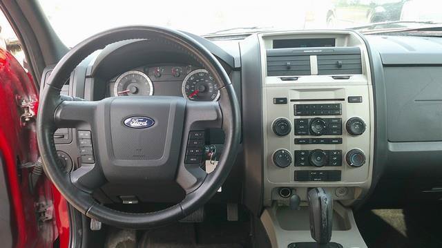 Used 2011 Ford Escape XLT FWD image 10