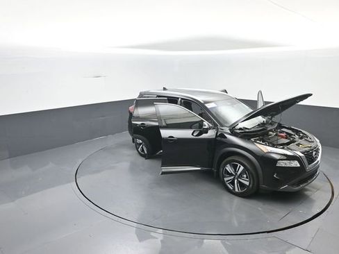 Used 2023 Nissan Rogue SL AWD/4WD image 40