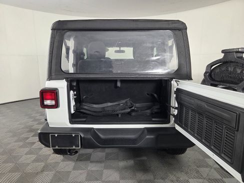 Used 2018 Jeep Wrangler Sport AWD/4WD image 24