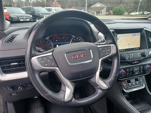 Used 2020 GMC Terrain SLT w/ Preferred Package image 9