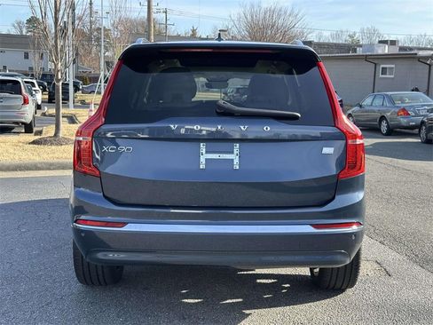 Used 2024 Volvo XC90 T8 Plus image 21