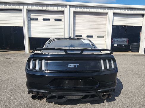 Used 2022 Ford Mustang GT Premium w/ Equipment Group 401A RWD image 4