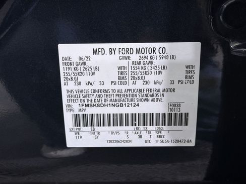 Used 2022 Ford Explorer XLT w/ Equipment Group 202A AWD/4WD image 42