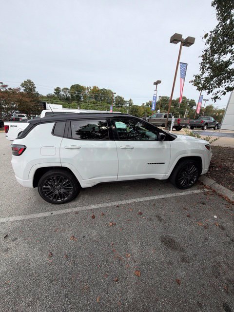 Used 2023 Jeep Compass High Altitude AWD/4WD image 2