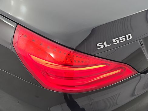Certified 2018 Mercedes-Benz SL 550 SL 550 image 31