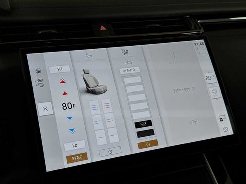 New 2026 Land Rover Range Rover Velar Dynamic SE image 17