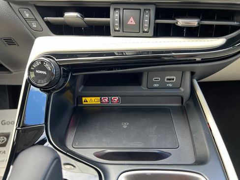 Used 2025 Lexus NX 350h AWD w/ Accessory Package (K3) image 29
