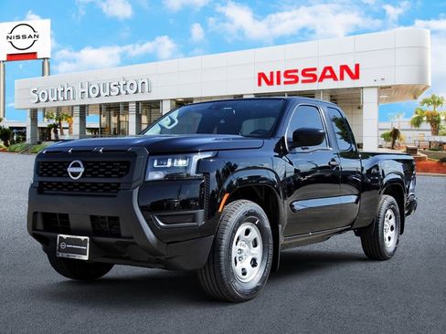 New 2026 Nissan Frontier S image 2