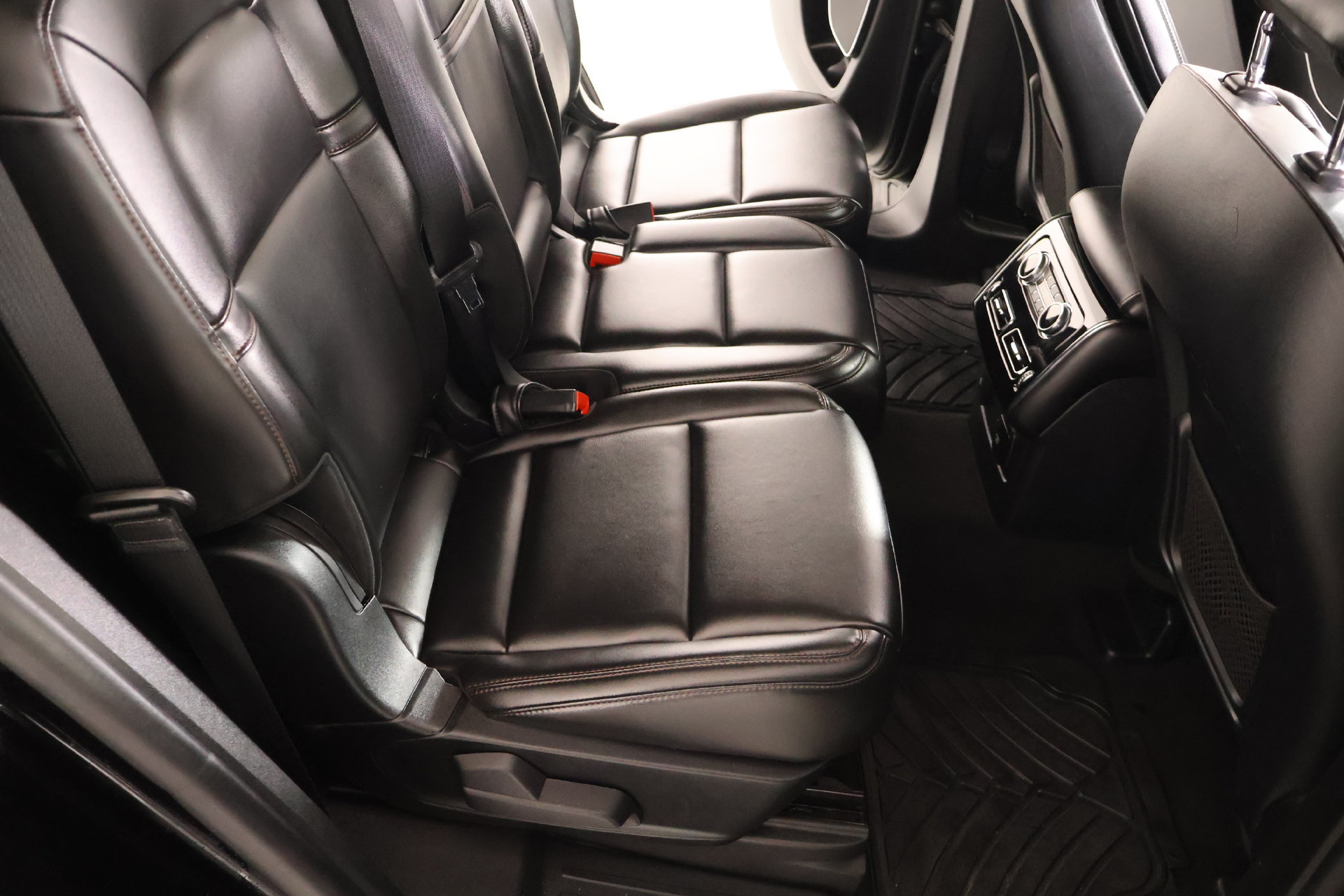 Used 2023 Lincoln Aviator 2WD image 15