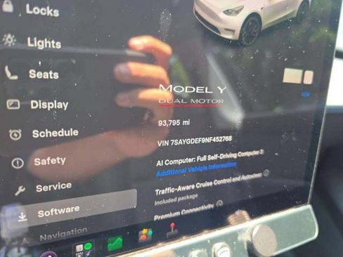 Used 2022 Tesla Model Y Performance AWD/4WD image 11